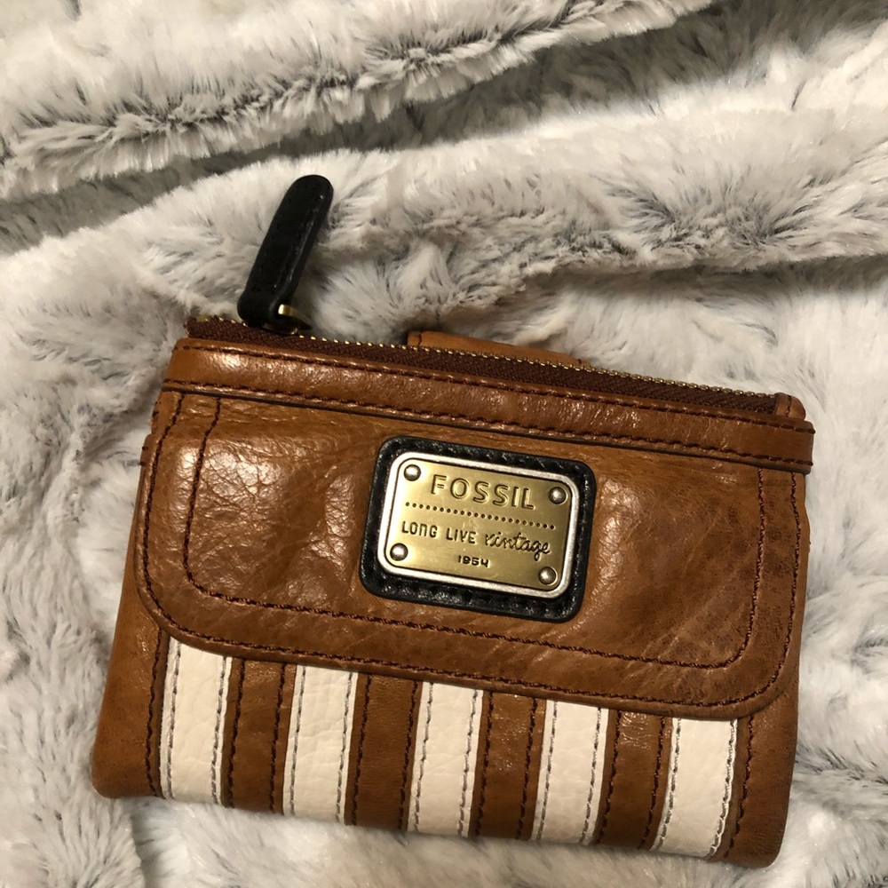 Fossil wallet